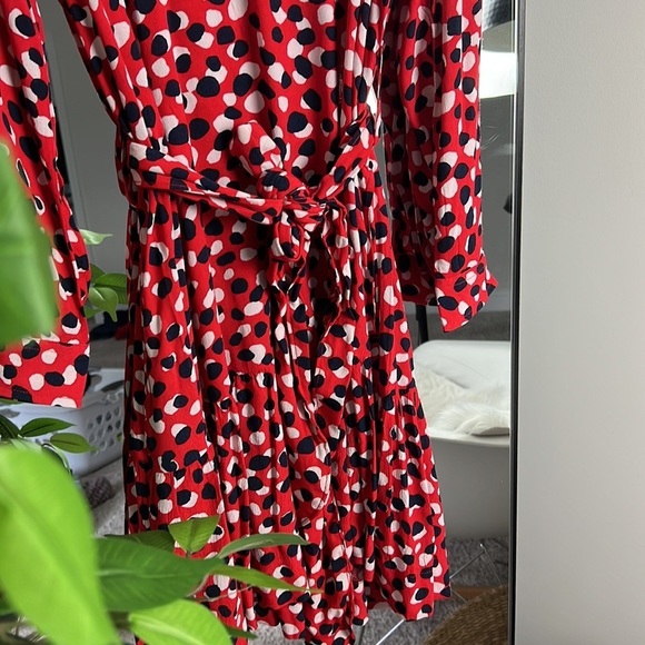 Free Assembly Red Dot Tiered Belted Mini Dress Size XS NWT - Picture 10 of 11
